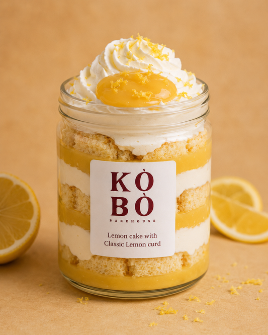 Lemon Cake with Classic Lemon Curd